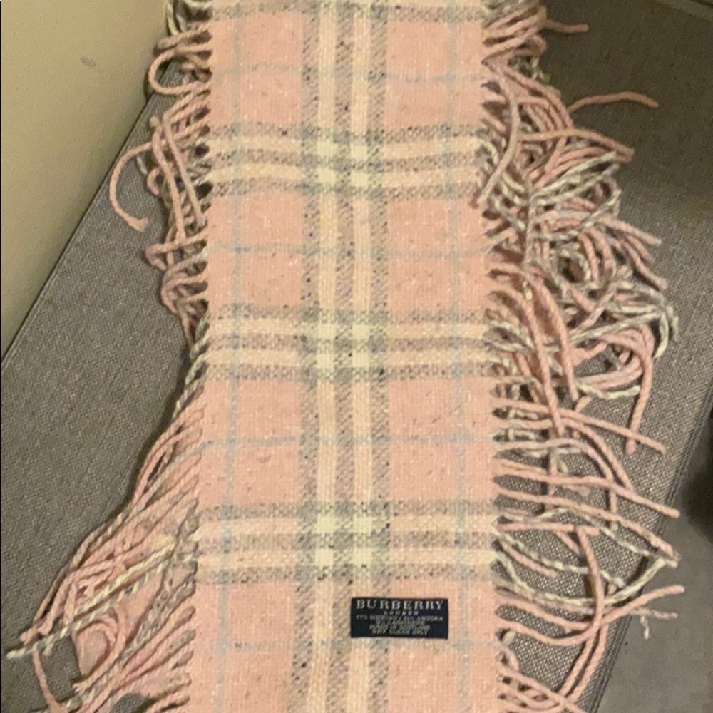 Burberry scarf
